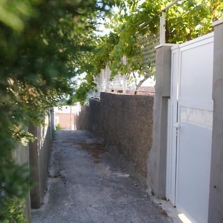 Serious Job Apartment دوبروفينك المظهر الخارجي الصورة