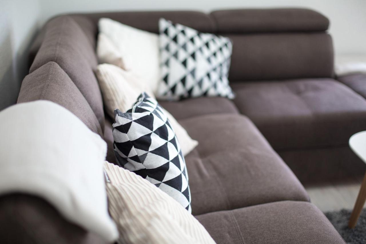 Serious Job Apartment دوبروفينك المظهر الخارجي الصورة