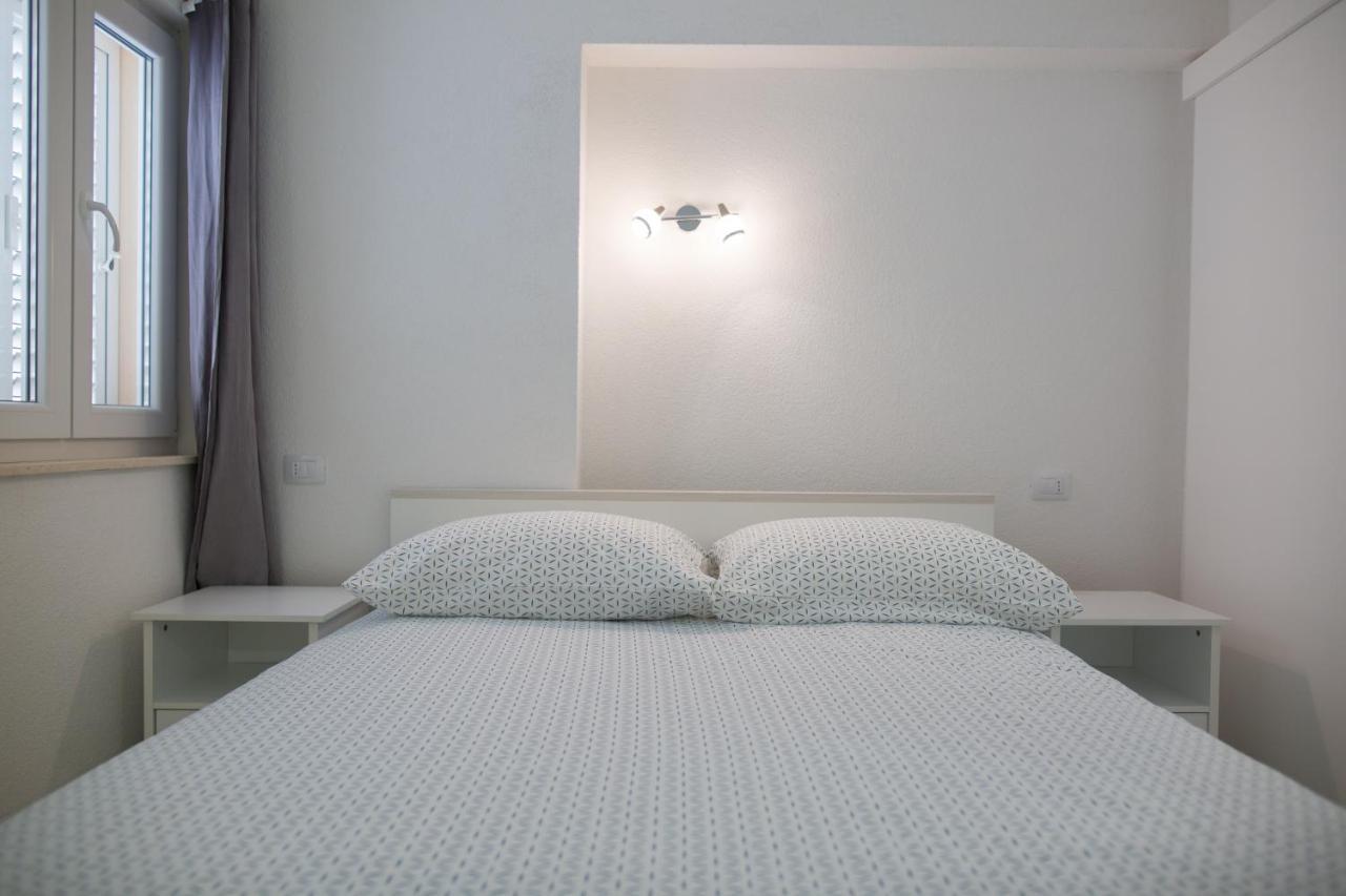Serious Job Apartment دوبروفينك المظهر الخارجي الصورة